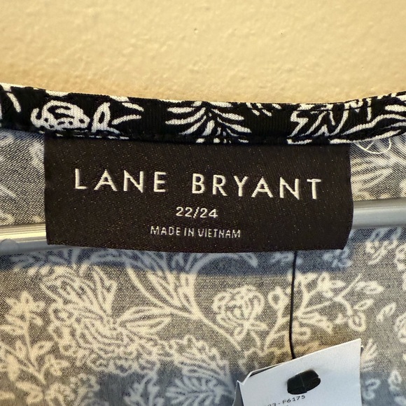 NWT Lane Bryant Black and White Midi V-Neck 3/4 Sleeve Dress Size 22/24 - Picture 4 of 8